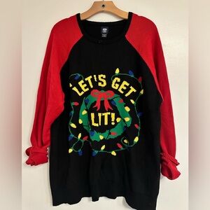 Festive Women's Black and Red Sweater